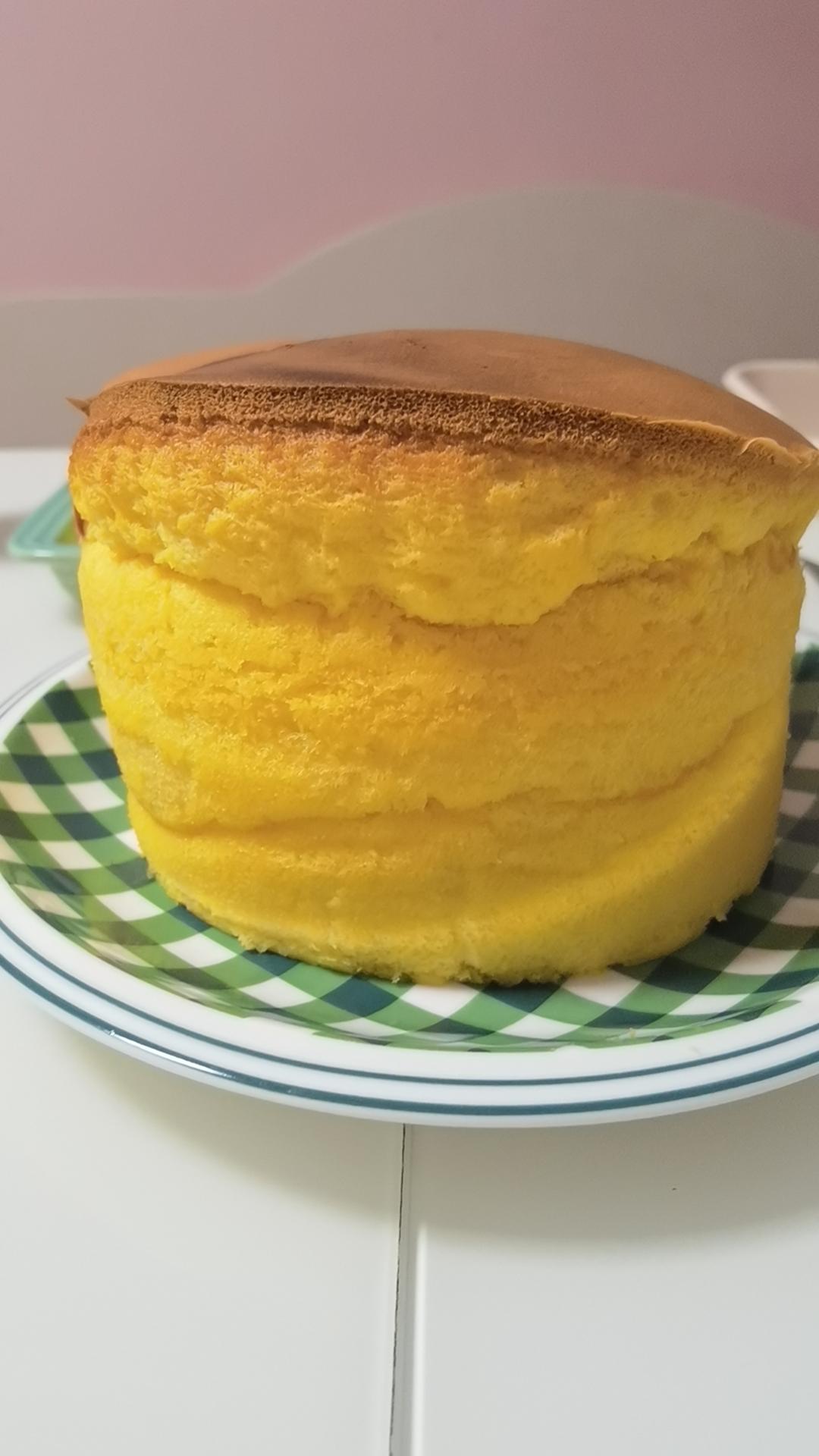 古早蛋糕又名抖臀蛋糕