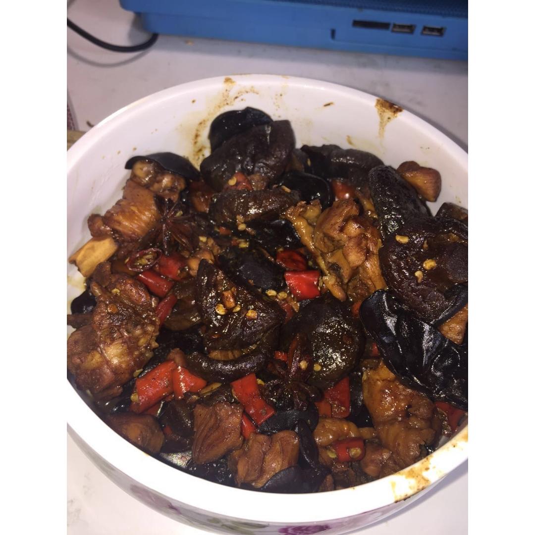 小鸡炖蘑菇