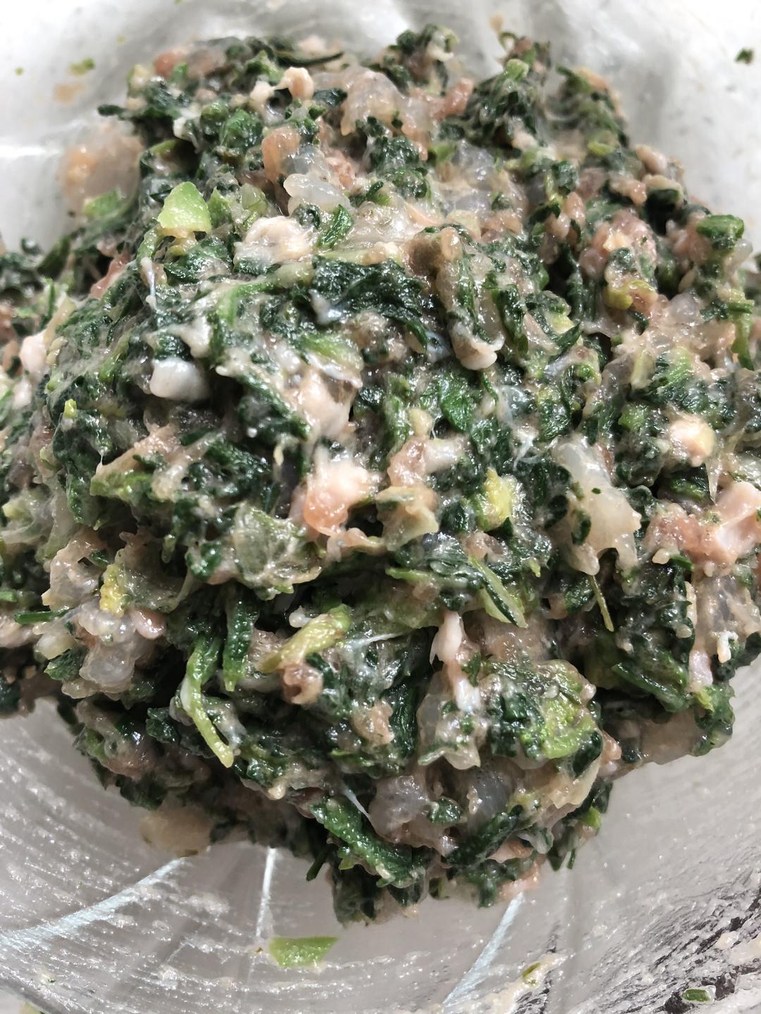 荠菜虾仁饺子的做法