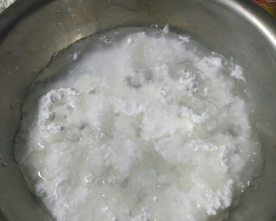 青团-豆沙和咸蛋黄肉松的做法 步骤3