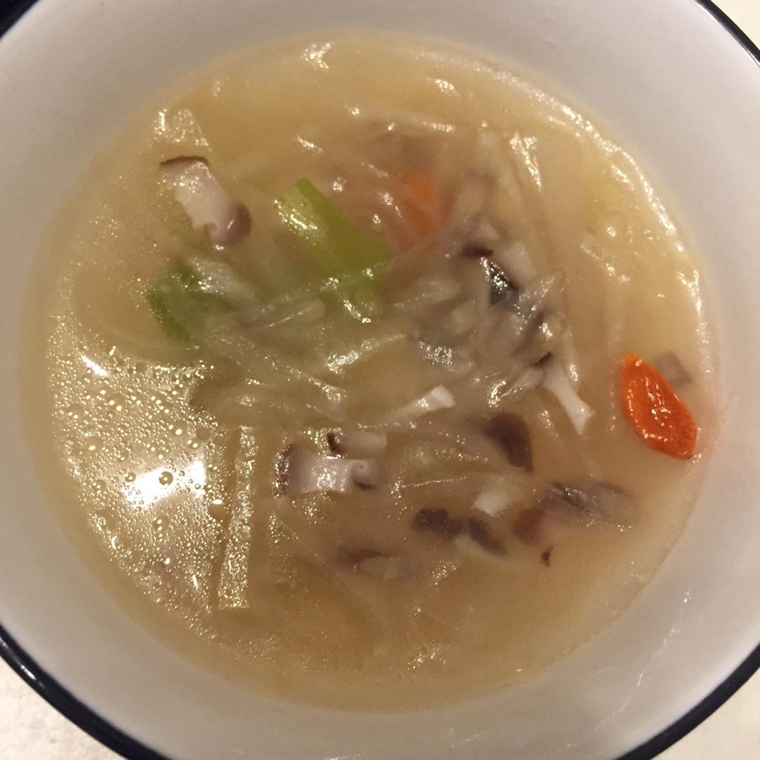 香菇萝卜汤