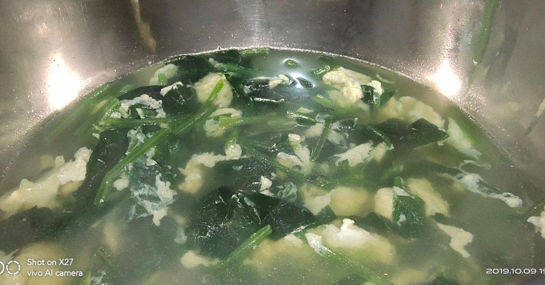 菠菜鸡蛋汤
