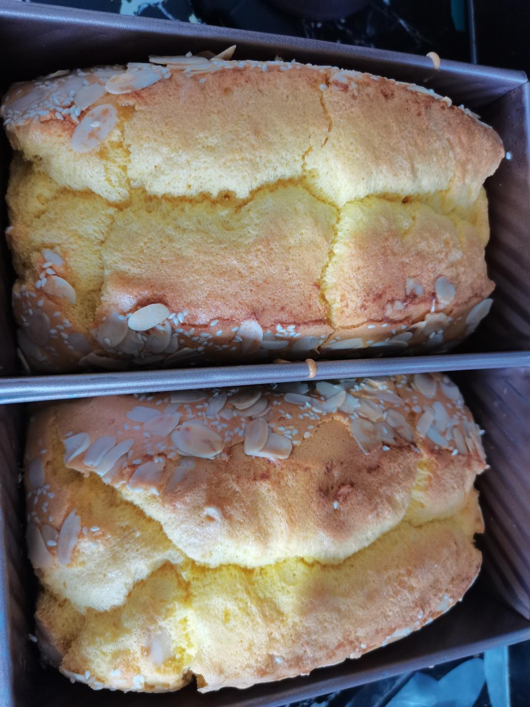 复刻最近很🔥的金枕蛋糕