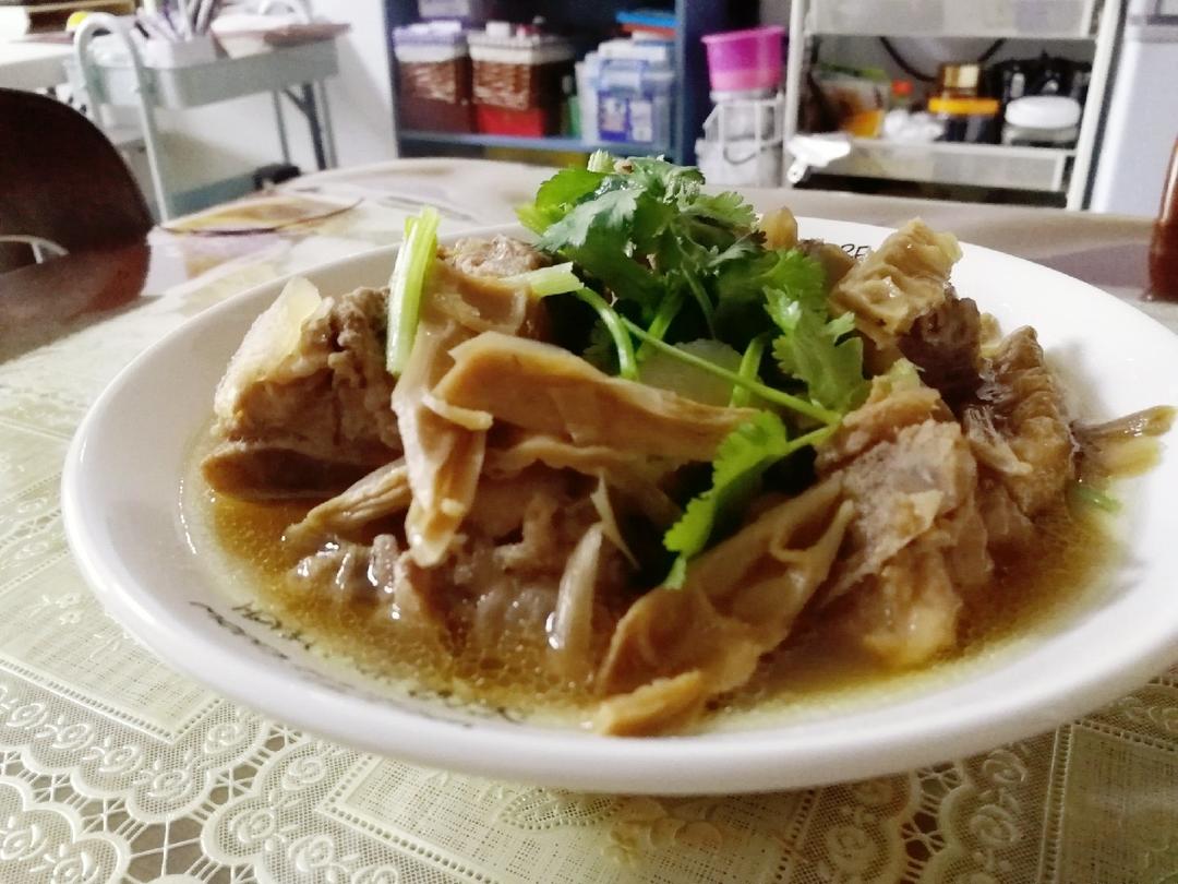 咸笋竹荪炖排骨
