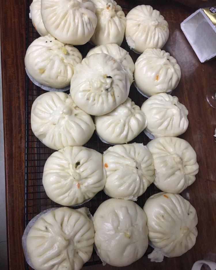 胡萝卜木耳鸡蛋素包子