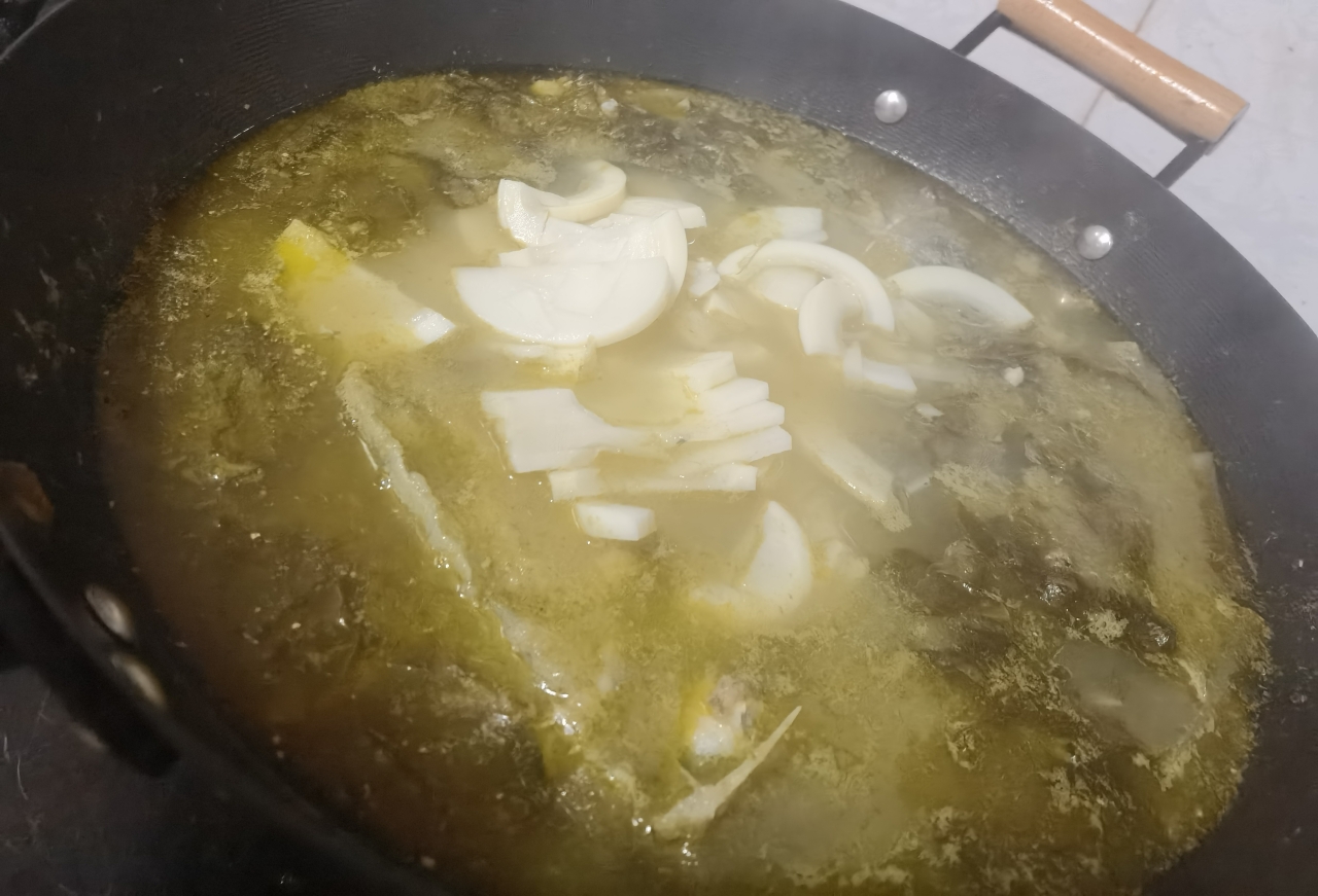 家常金汤酸菜鱼，酸辣川菜（零失败）的做法 步骤9