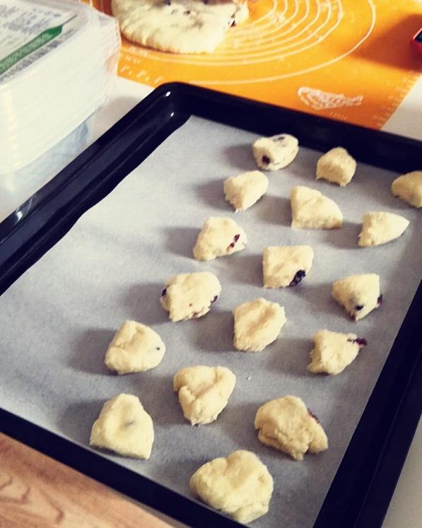 快手淡奶油蔓越莓司康（零失败）