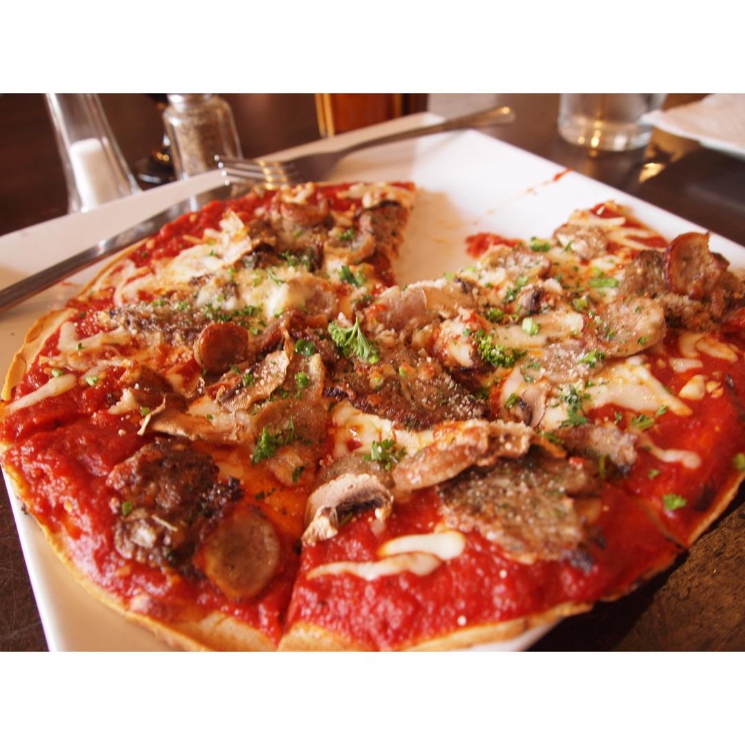 田园时蔬素披萨/鲜虾笋尖辣披萨/意大利香肠披萨