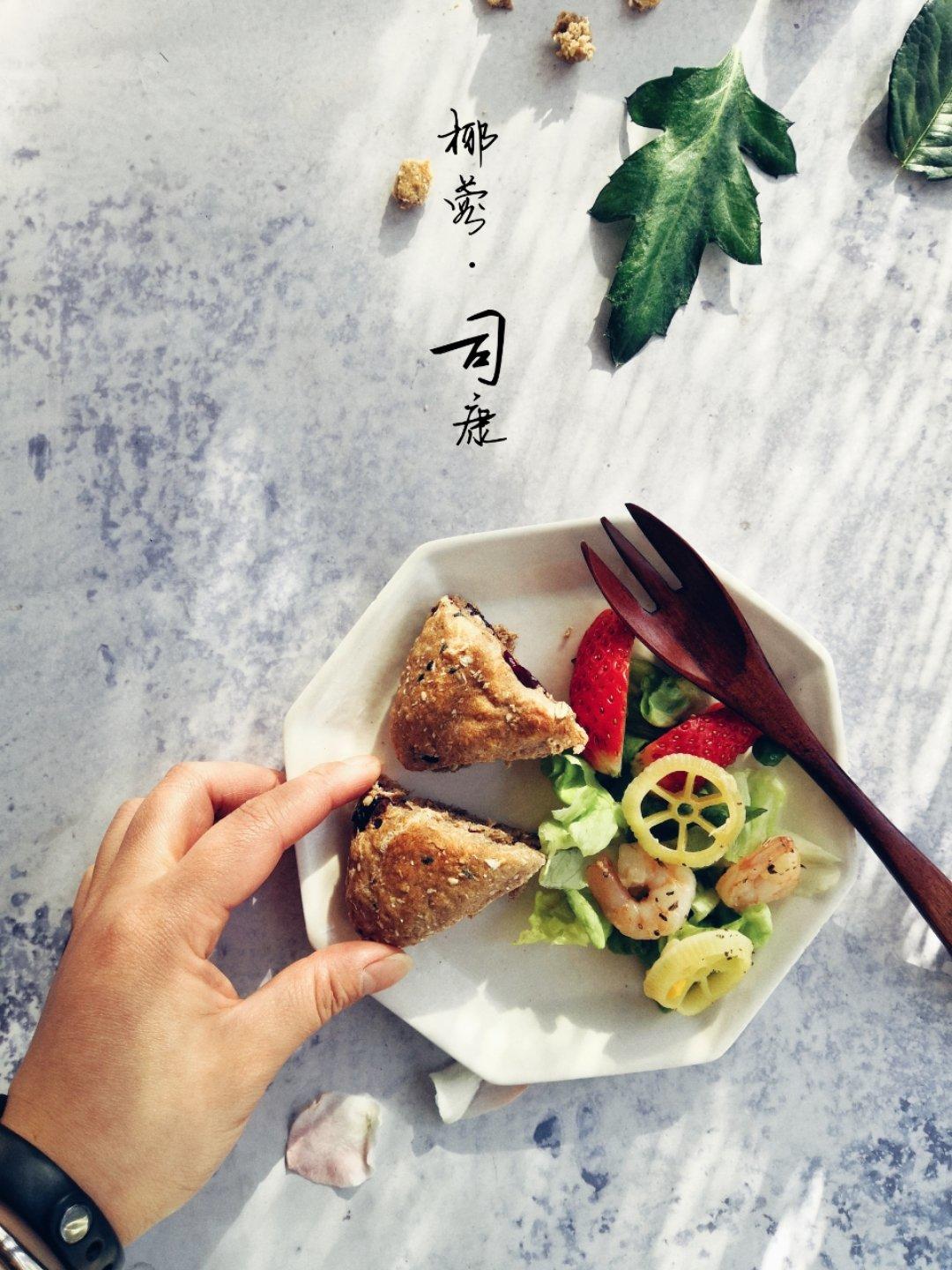 【瑞喵的低卡快手系列】椰蓉黑芝麻黑麦司康 无油无糖酵母版