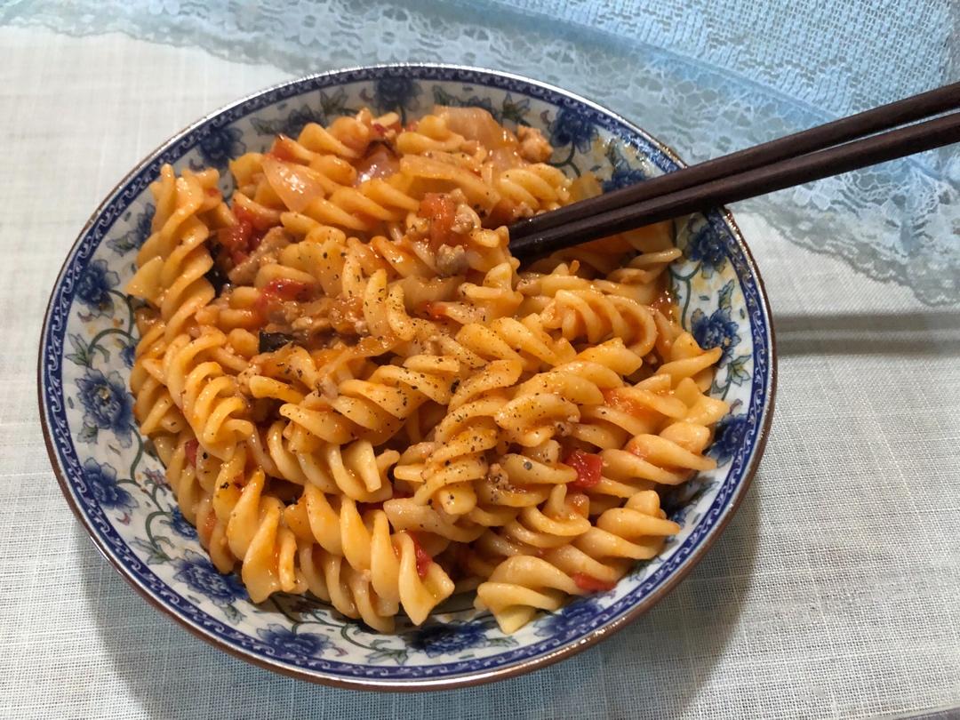 番茄肉酱意大利面