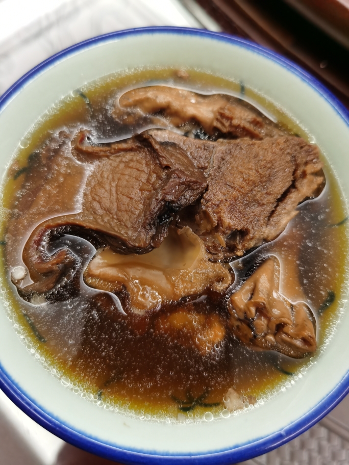 双菌猪骨汤