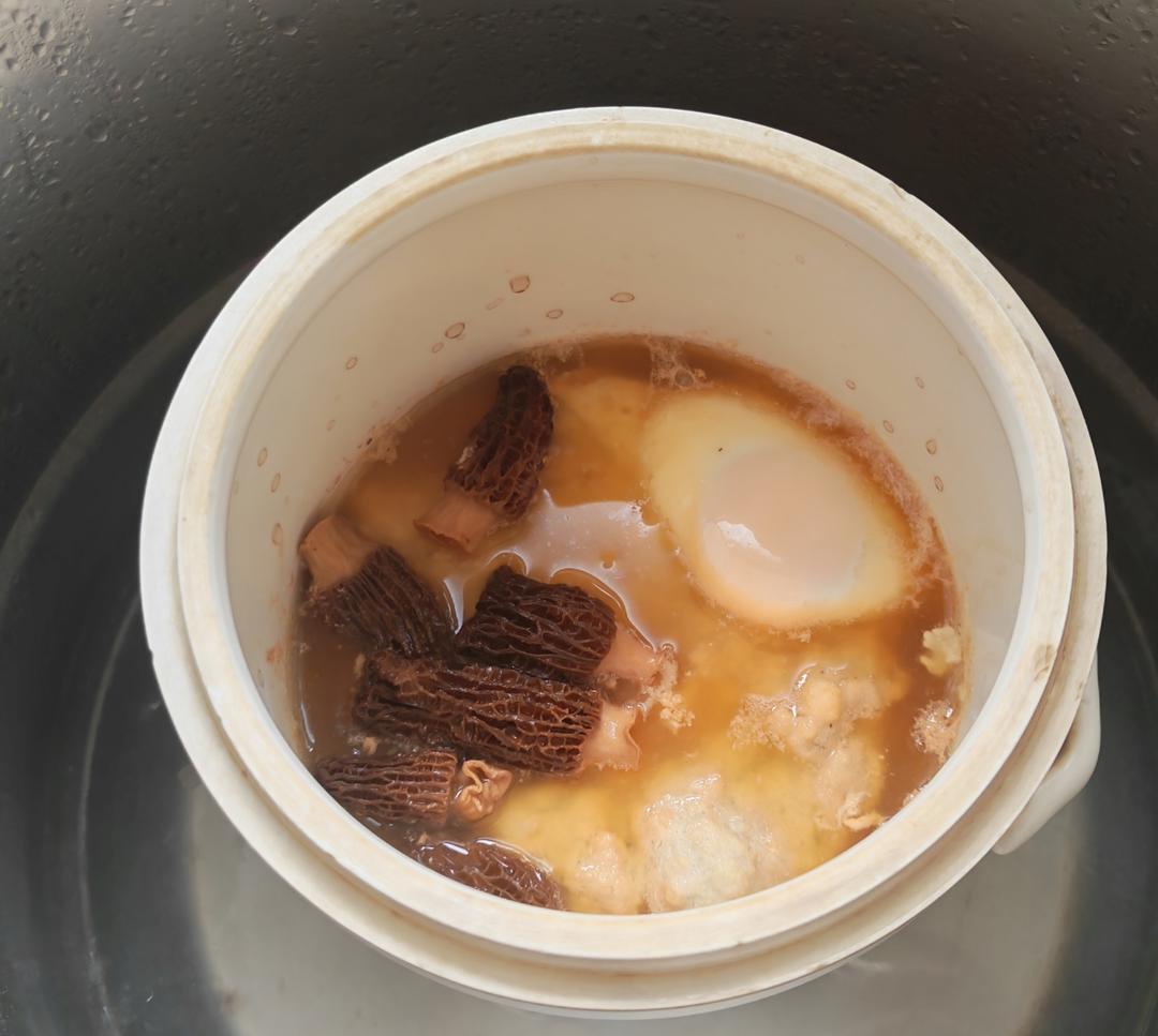 羊肚菌蒸蛋肉沫汤