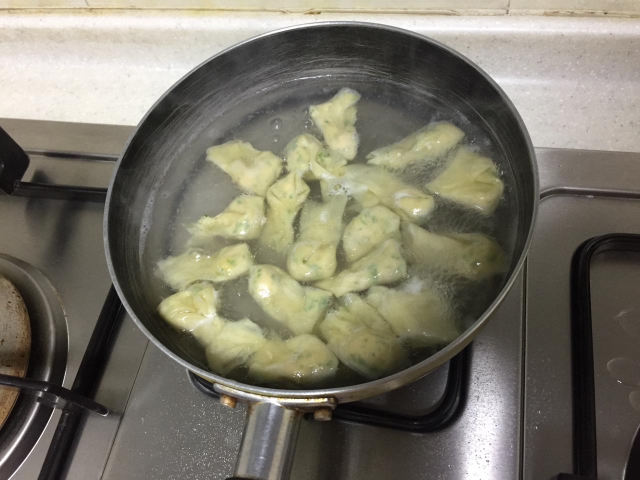 三文鱼青菜馄饨（婴儿辅食）的做法 步骤6