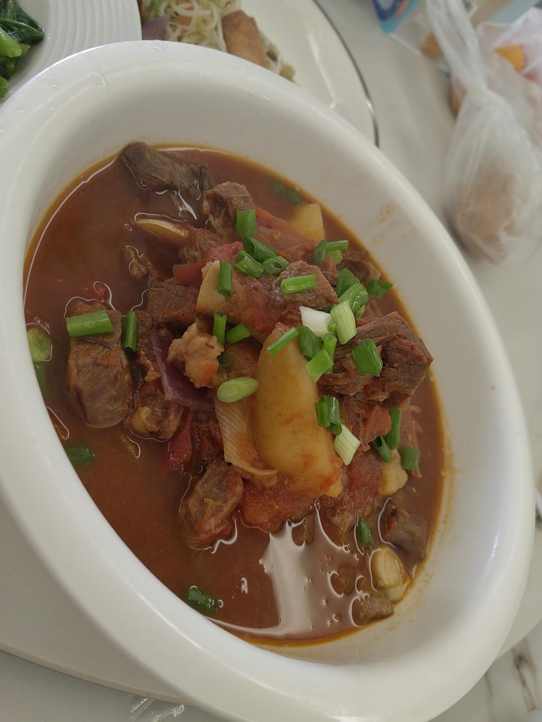 番茄土豆炖牛腩