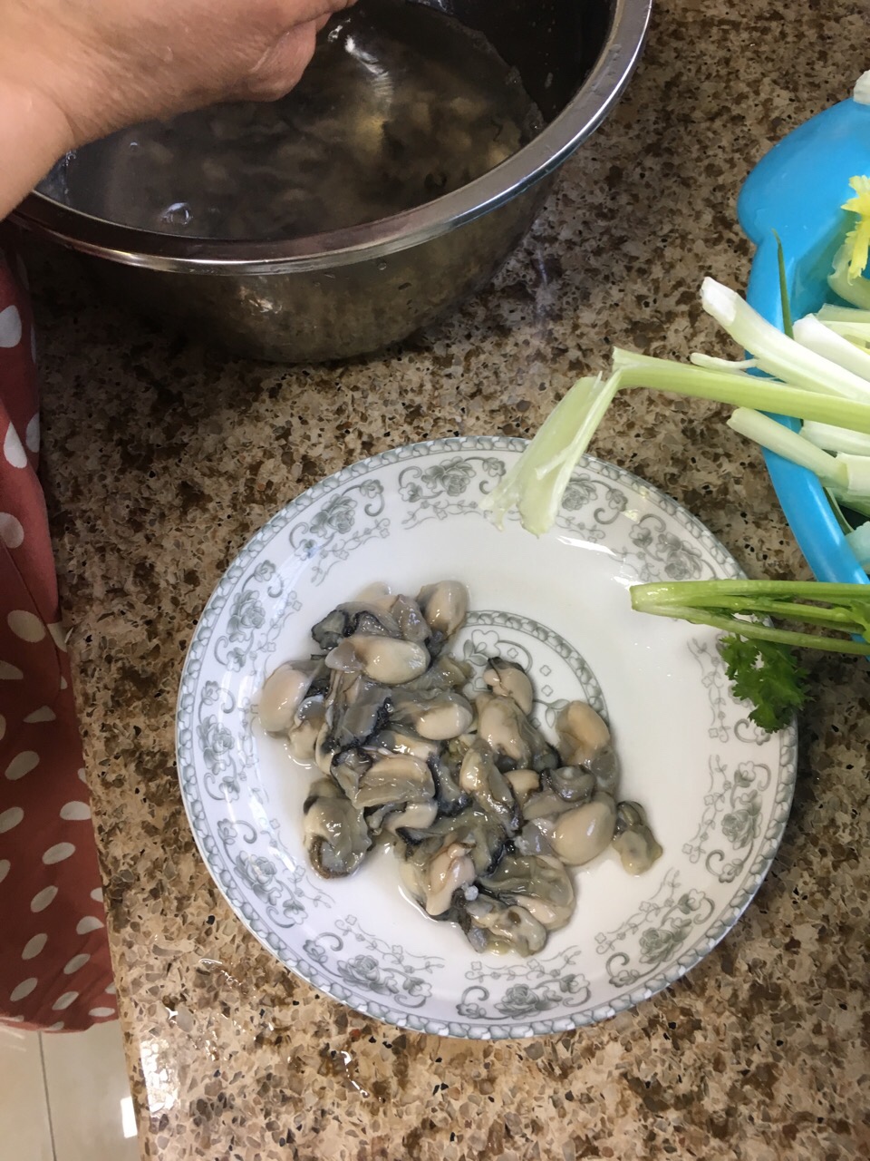 海蛎豆腐汤的做法 步骤2