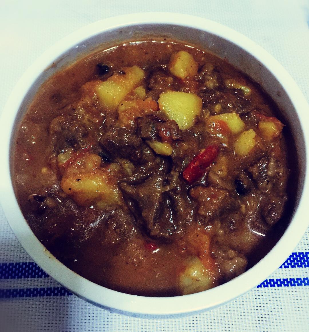 红烧牛肉土豆 （独家秘制）