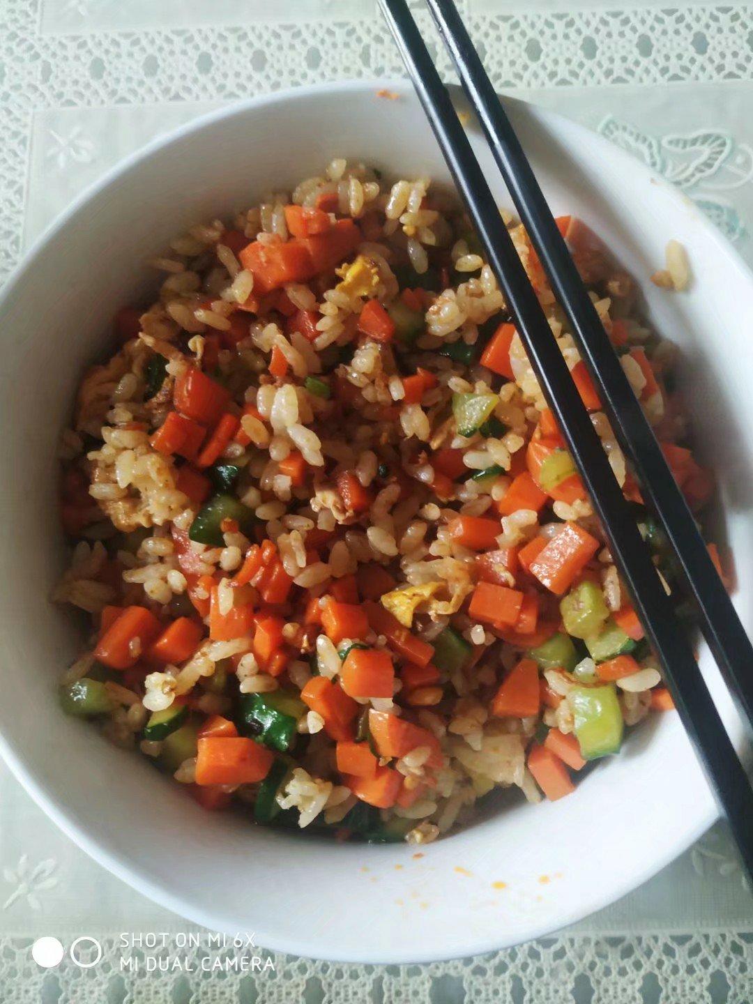 好吃到停不下来的酱油蛋炒饭