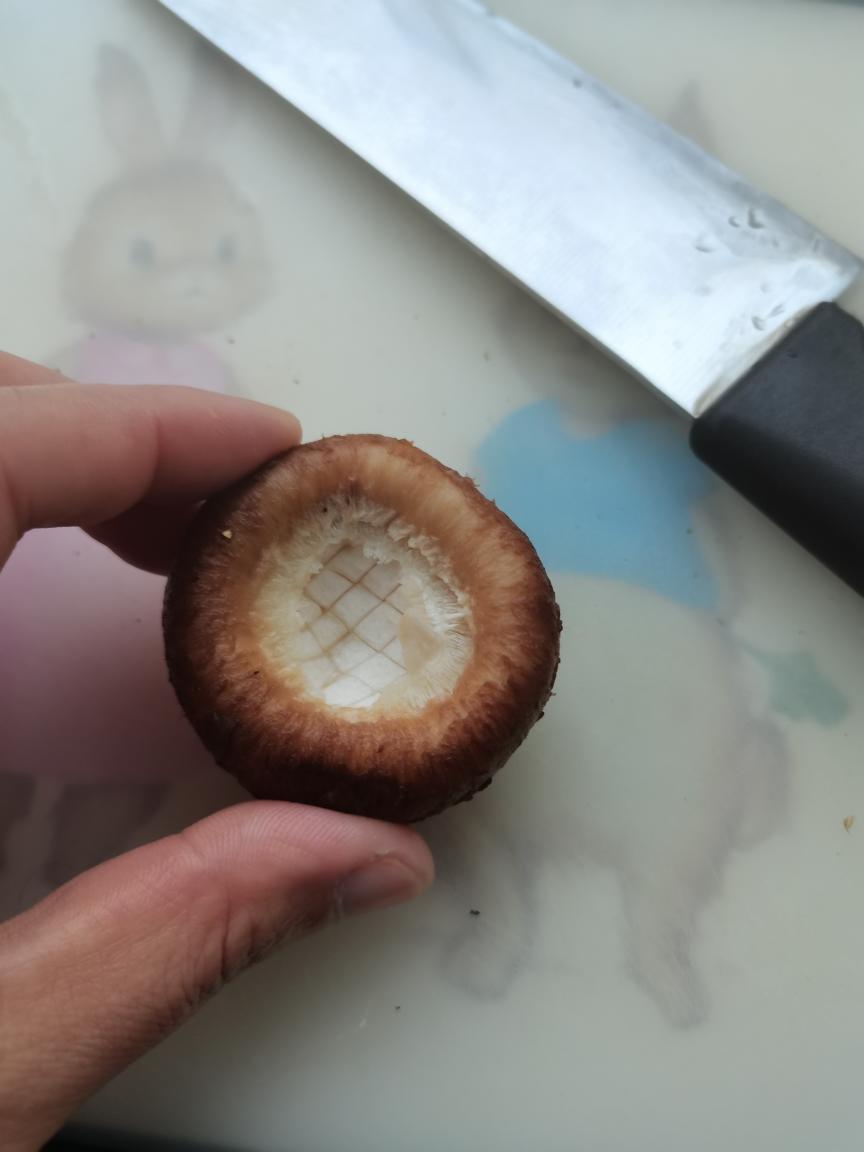 假鲍鱼真香菇,可以自由发挥的一道菜的做法 步骤1