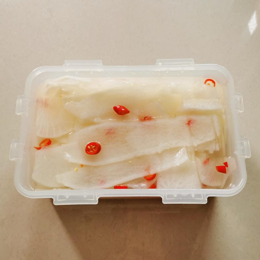 雪碧泡萝卜～酸甜香辣