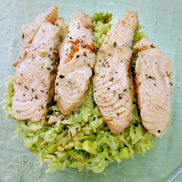 三文鱼牛油果拌饭