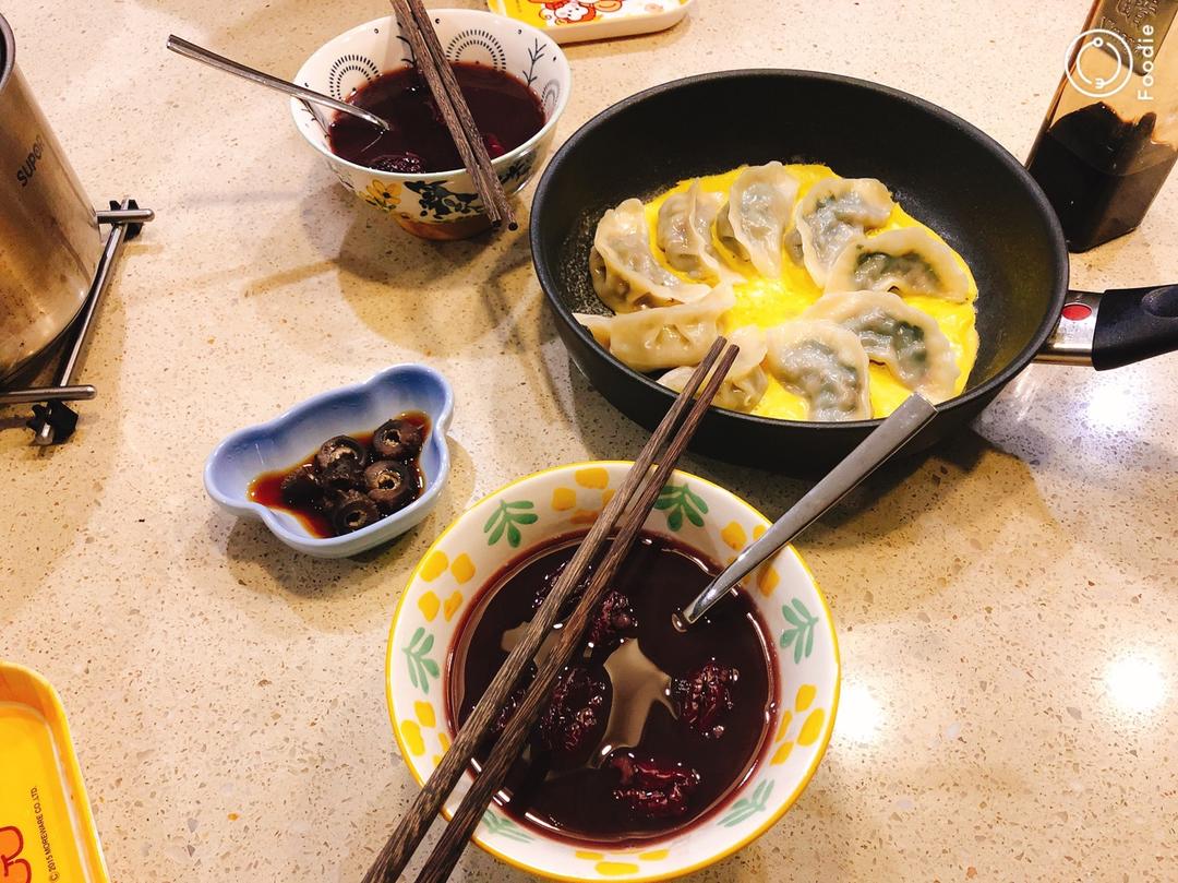 摩飞多功能锅菜谱系列之煎饺抱蛋