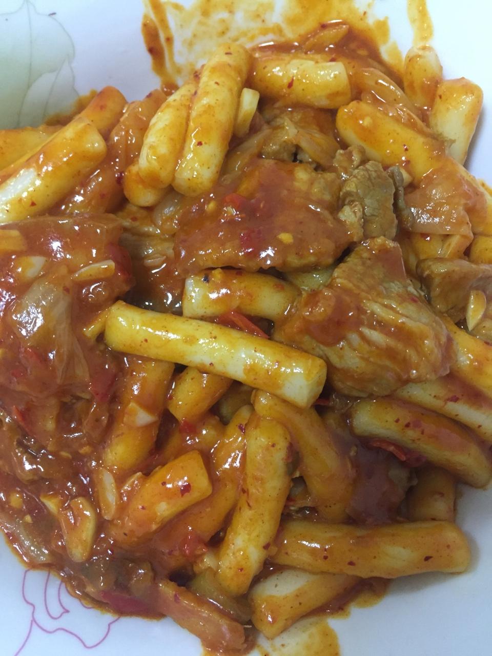 泡菜炒年糕