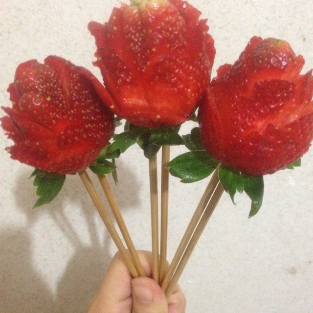 草莓玫瑰花