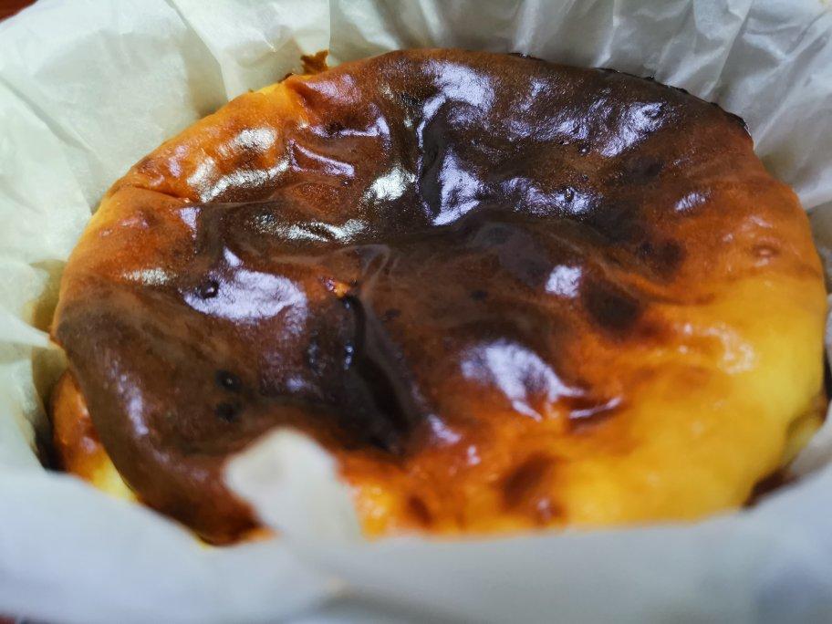 巴斯克式芝士蛋糕