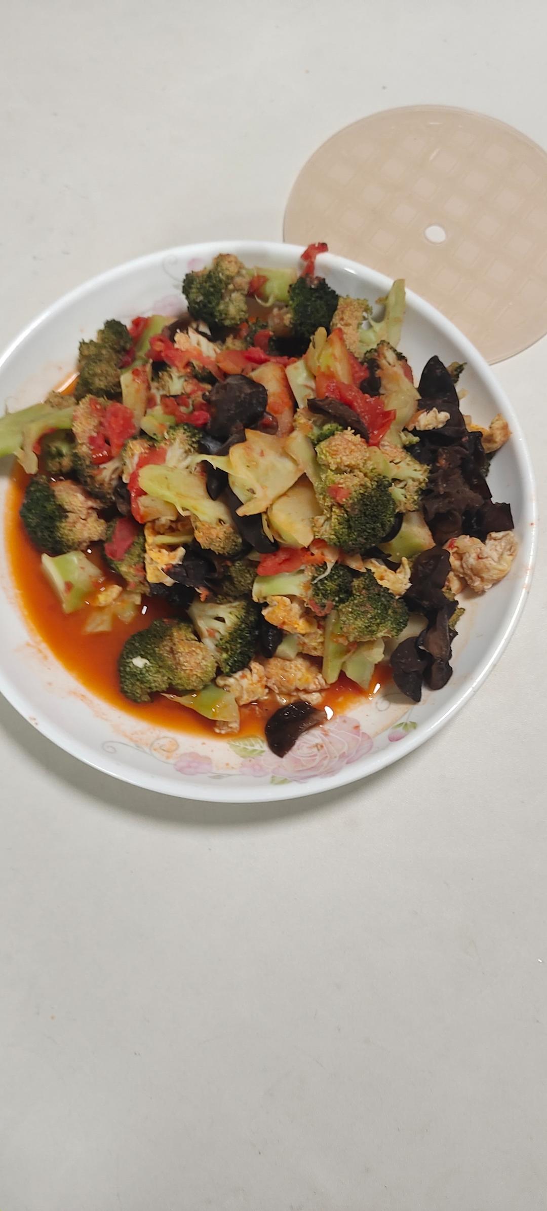 西兰花黑木耳番茄炒鸡蛋