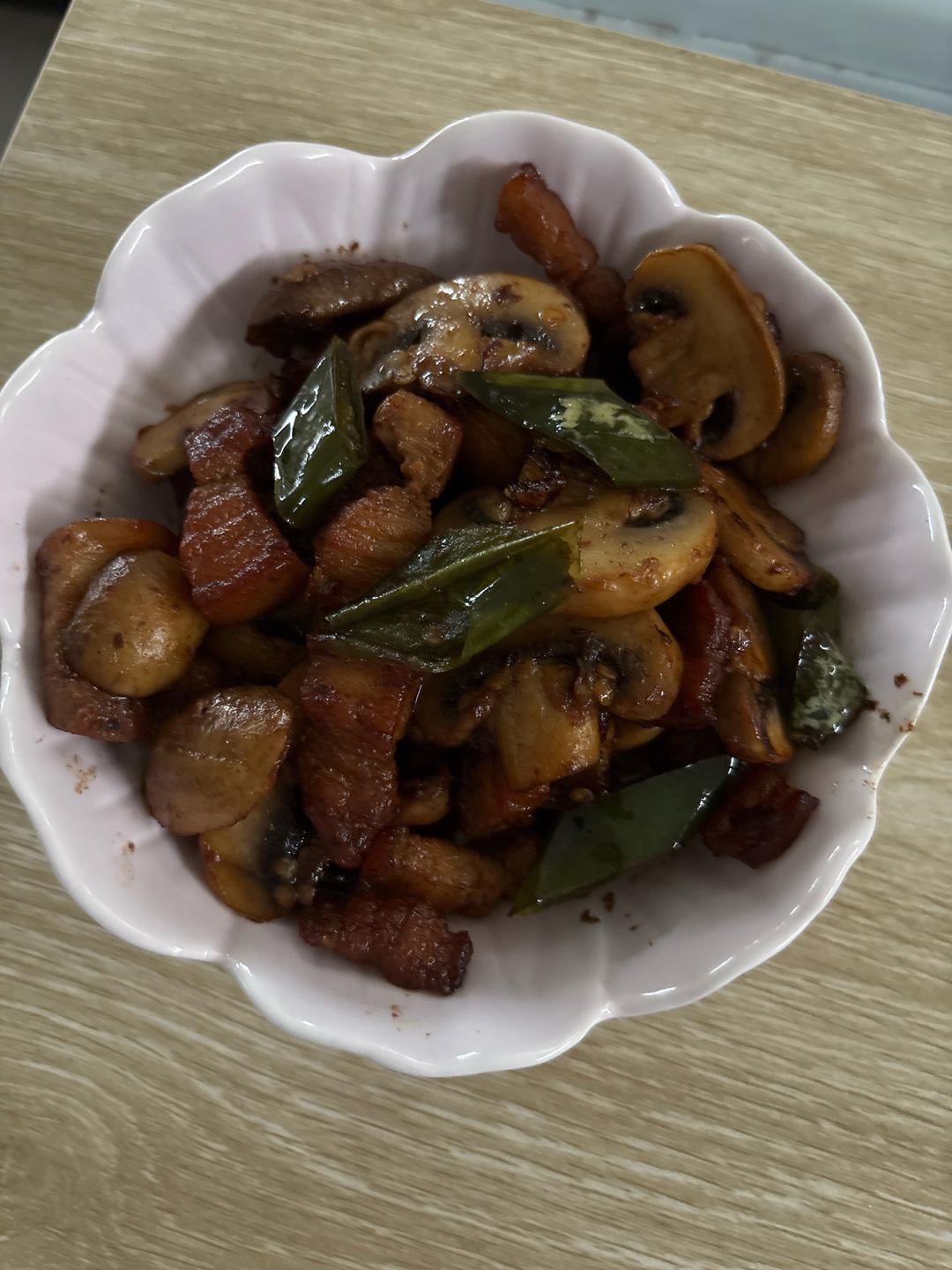 口蘑炒肉，下饭超无敌