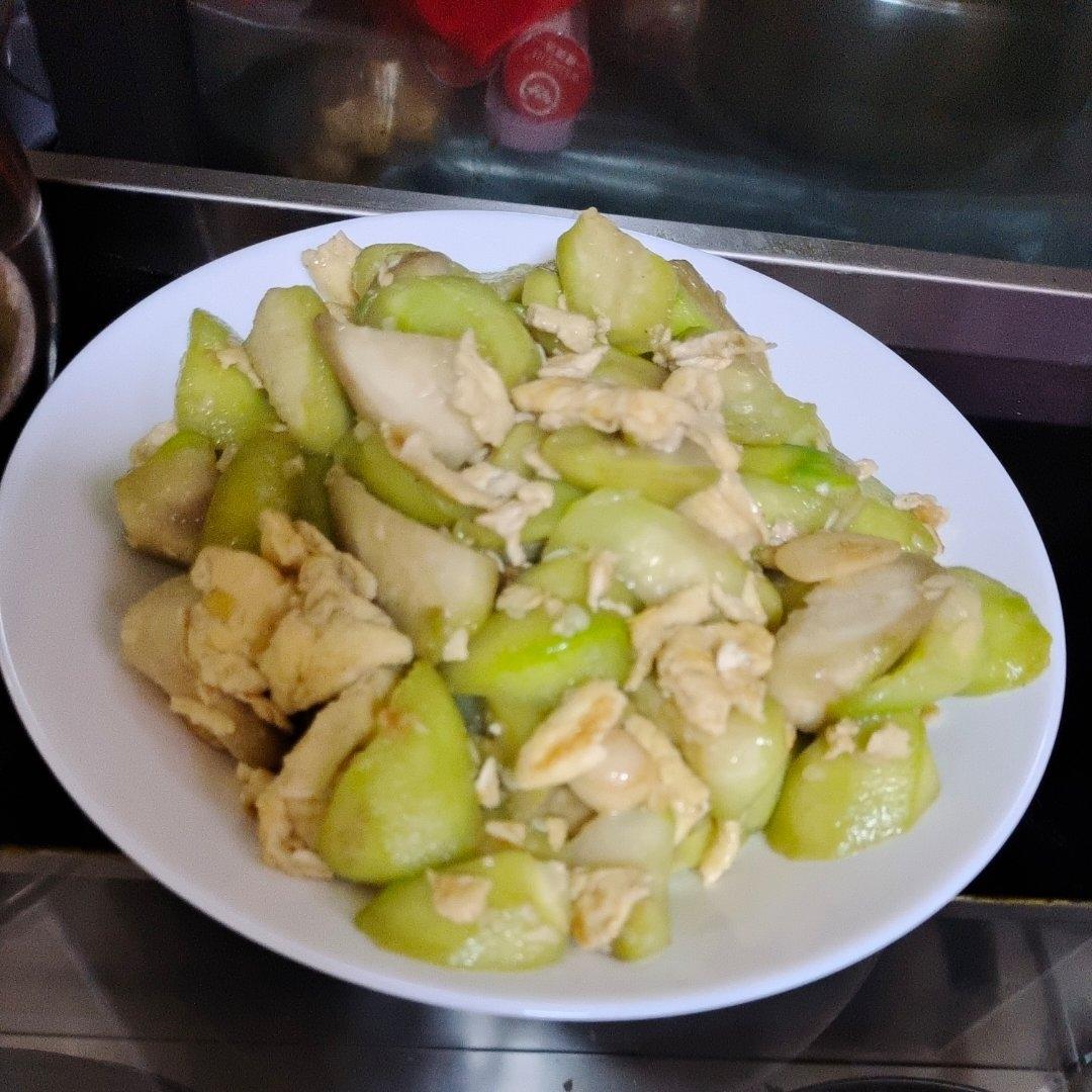 怎样才能炒出清爽又甘甜可口的丝瓜炒蛋🤔