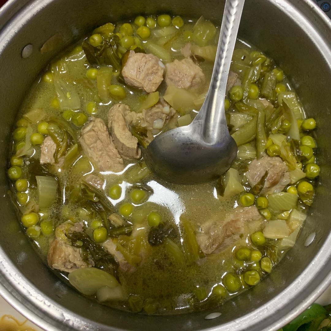 广式咸菜麦豆排骨煲