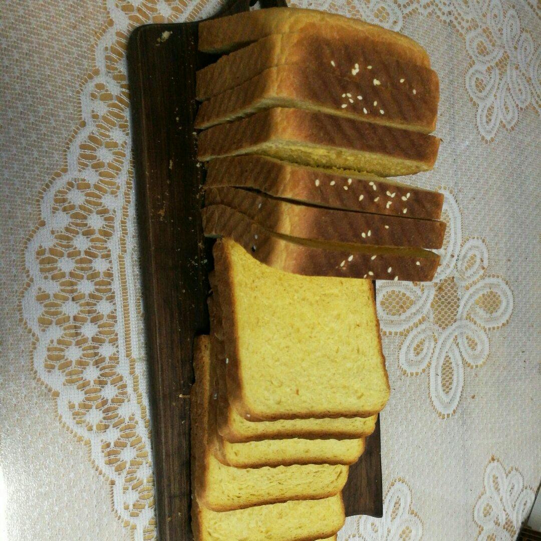 南瓜吐司（南瓜小餐包)