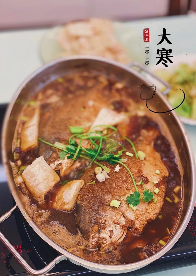 传统中式红烧平鱼