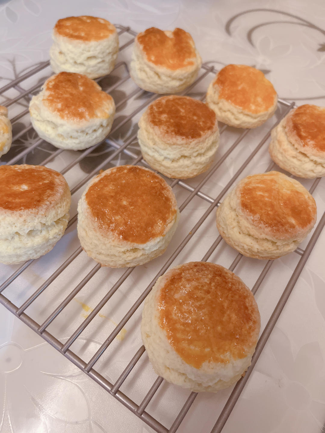 完美裂纹～百分百成功的超好吃奶香司康（禁止搬运）