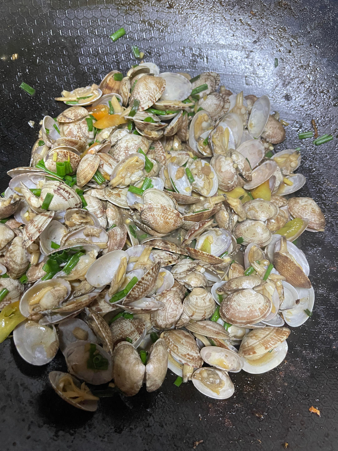 厨师长教你：“香辣花甲”的家常做法，好吃的停不下来