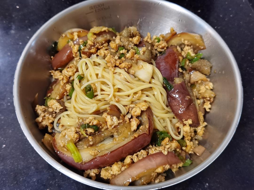 超下饭做法超简单的回锅茄子