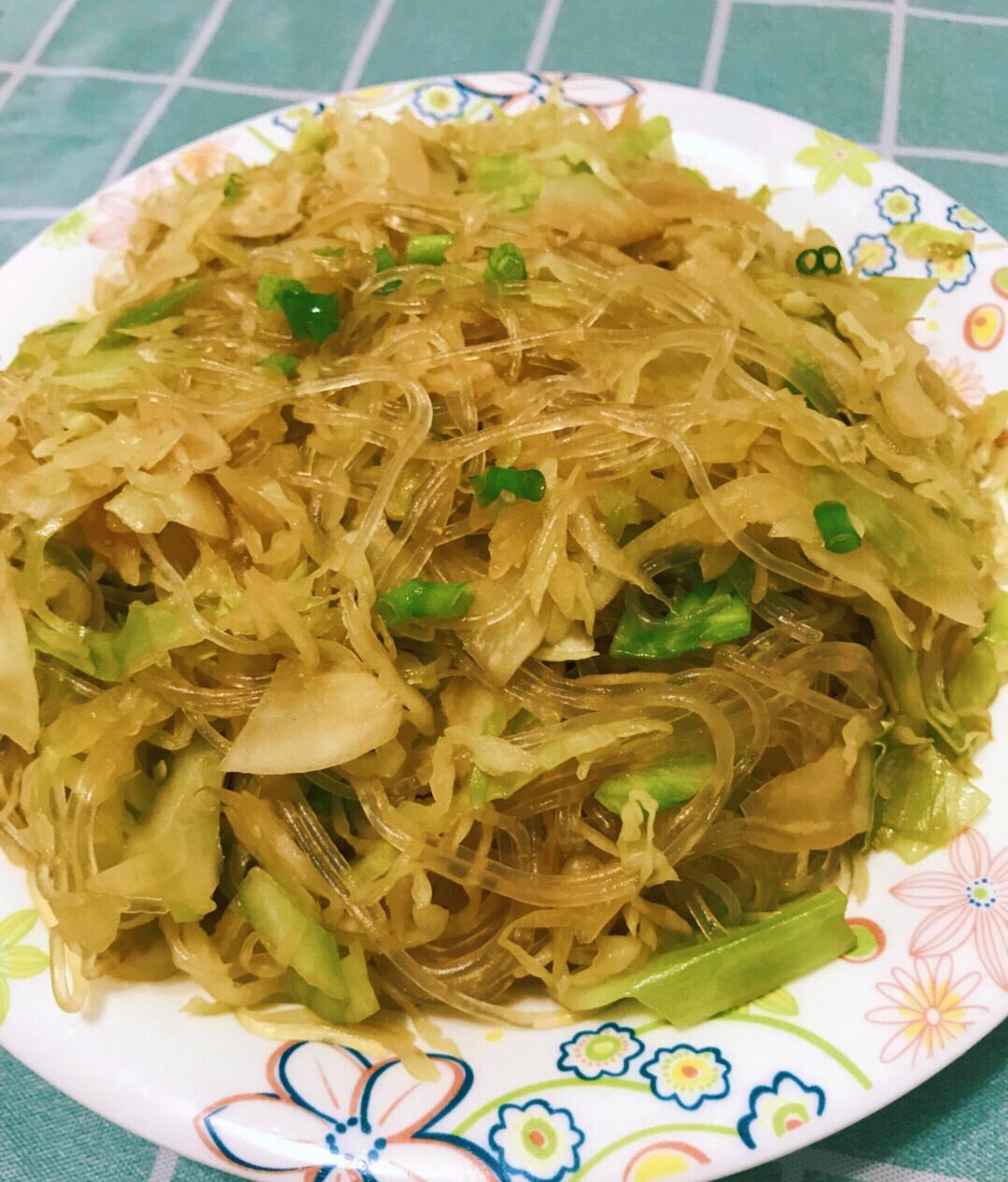 包菜炒粉丝