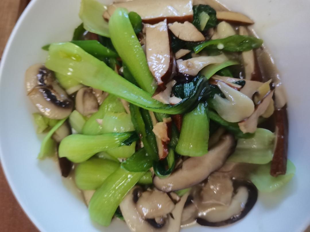 香菇油菜（简单快手）