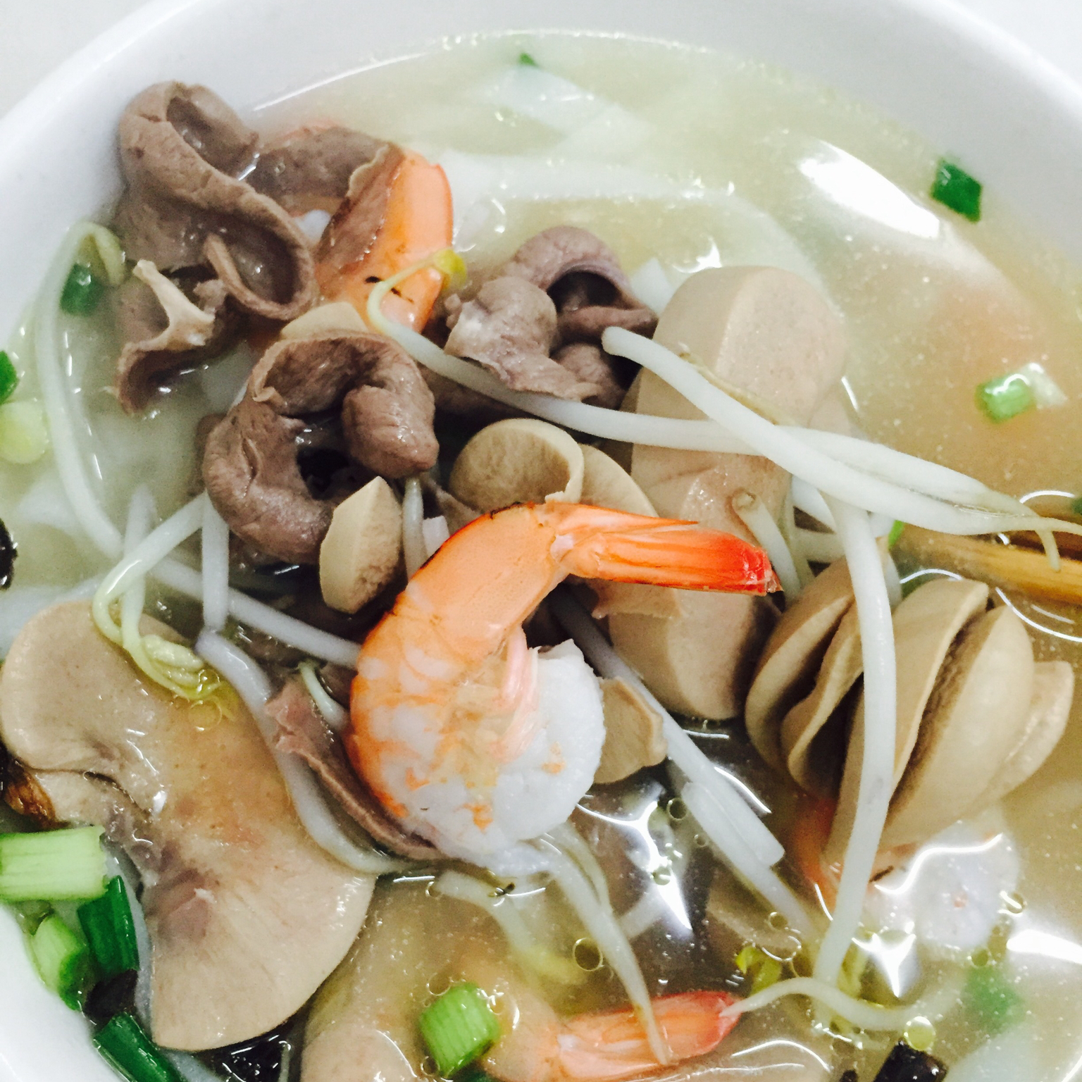 朕太萌做的汕头粿条汤