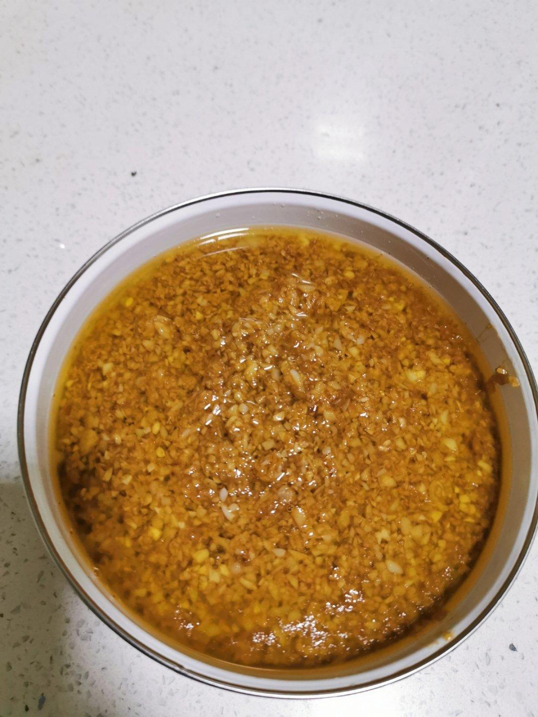 秘制蒜蓉酱（烤生蚝扇贝、锡纸金针菇，干拌面）