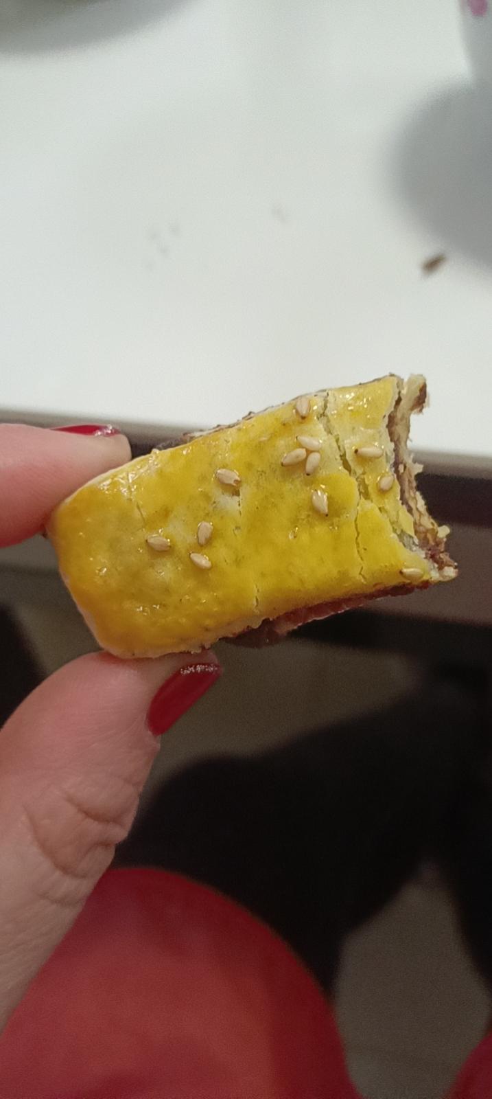 酥脆可口的豆沙一口酥
