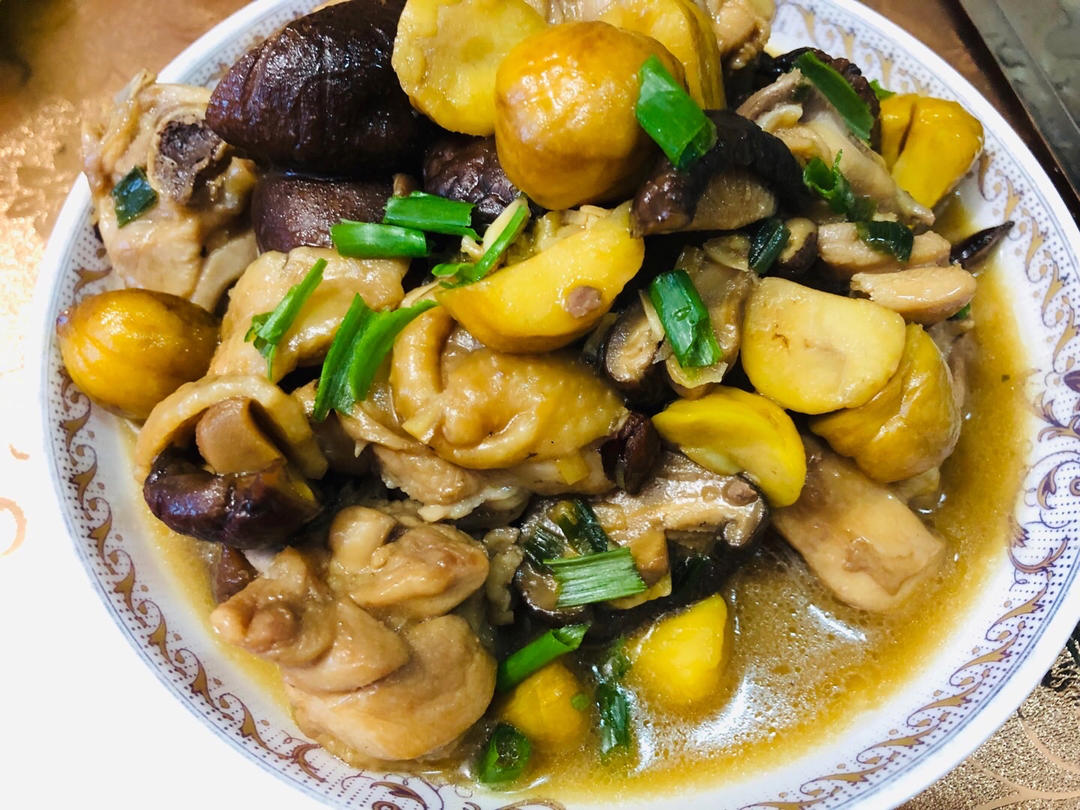 软糯的板栗烧鸡 好吃到舔手指