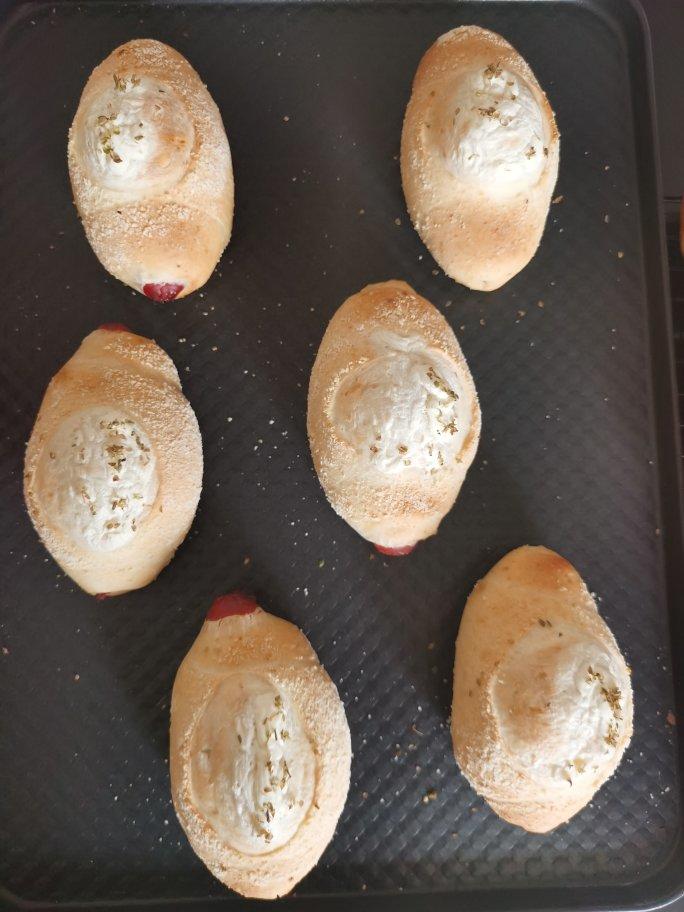 可爱哒小胖砸‼️葱香芝士火腿面包🥯