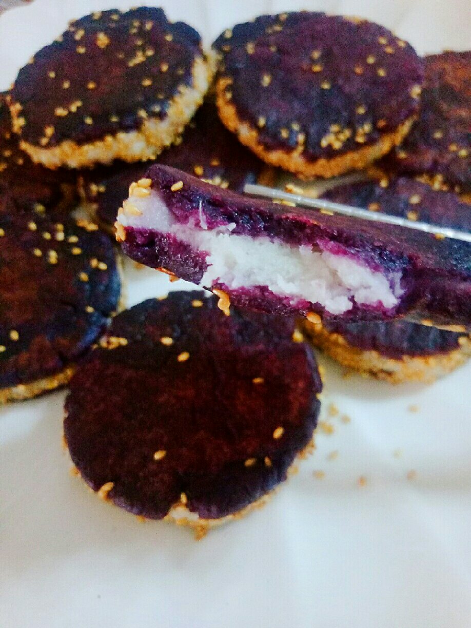 软糯香甜的紫薯山药饼