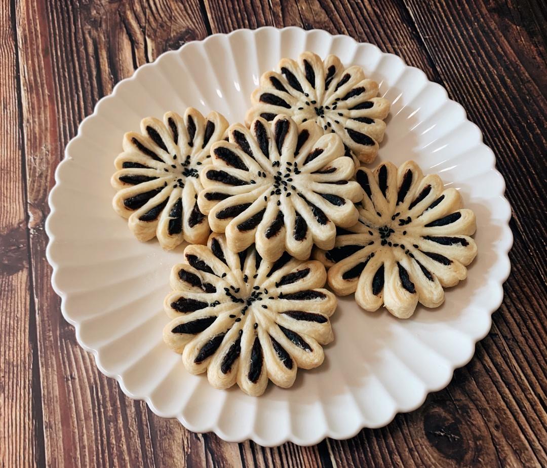 枣花酥，枣泥菊花酥