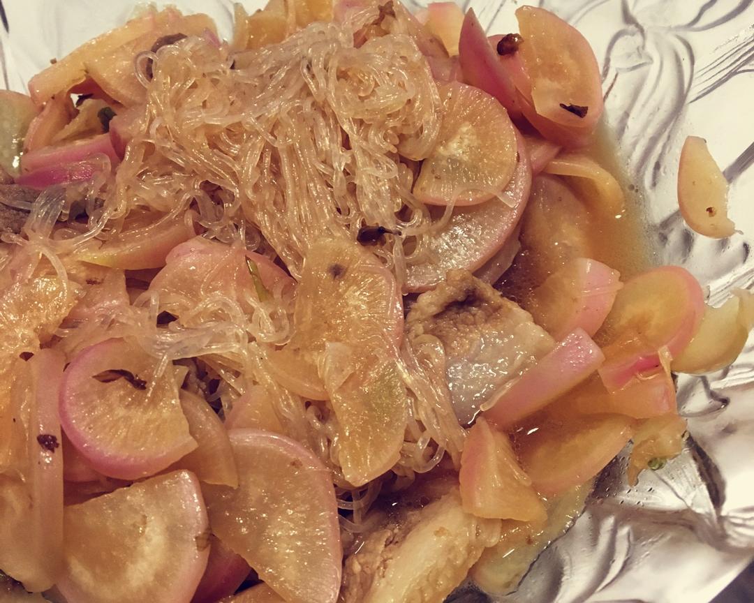 水萝卜炖肉片的做法