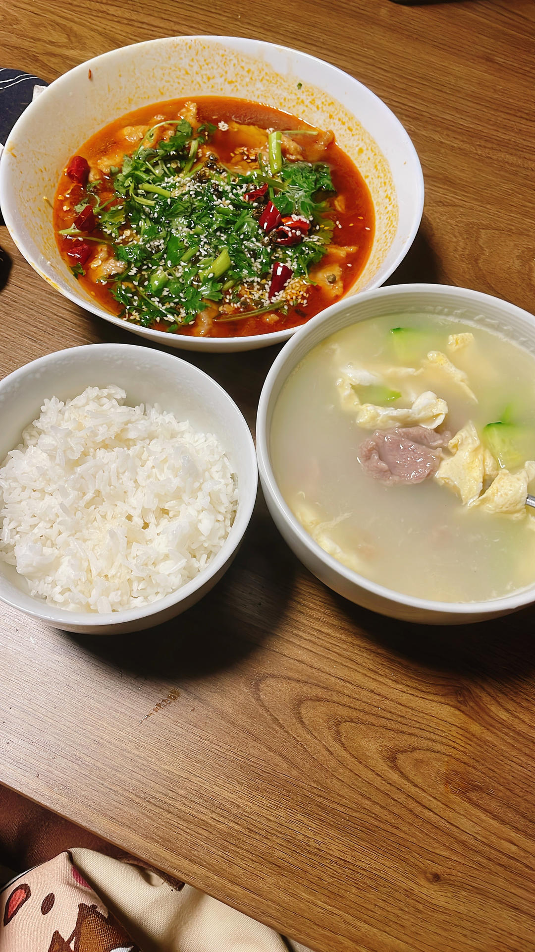 黄瓜鸡蛋肉片汤
