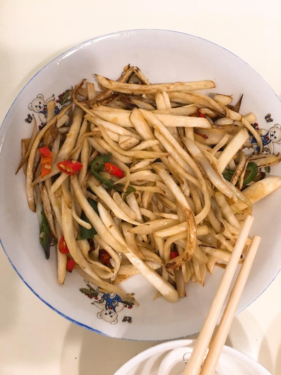 辣炒茭白丝的做法