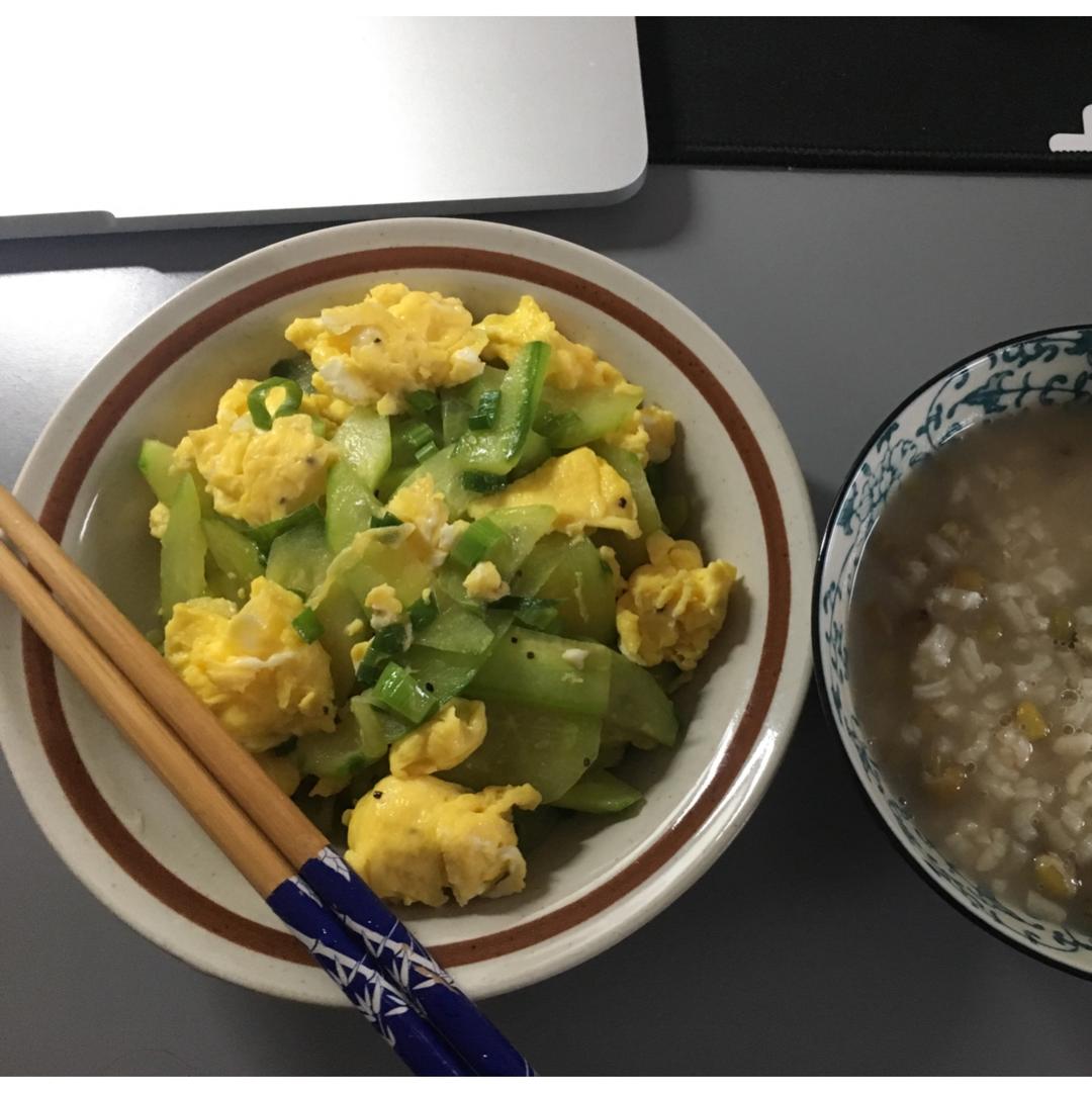 黄瓜炒蛋